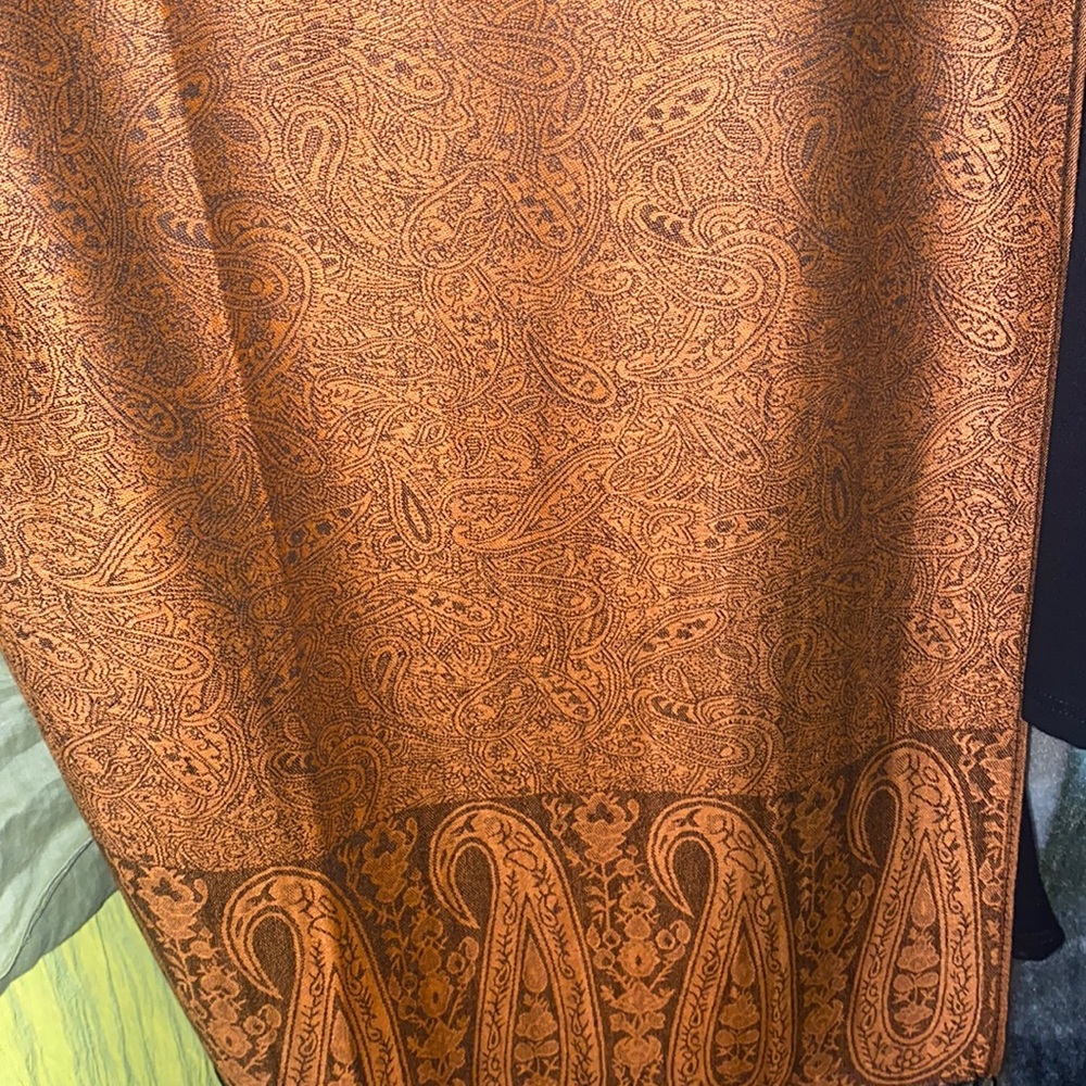 Burt orange pashmina scarf, authentic from the UAE